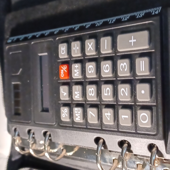 Zippered plan a head business binder - Picture 8 of 9